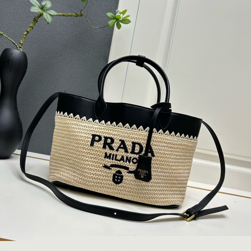 Pra*a shopping bags